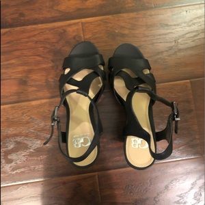 Gianni Bini black wedge heels